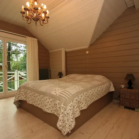 Countryside Chalet In Sur Ourthe With Sauna Balcony